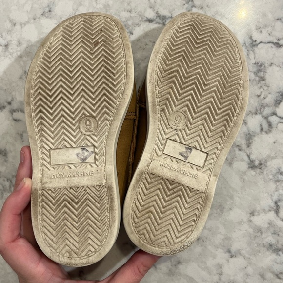 Cat & Jack Boys Brown Loafer Boat Shoes size 9 - Picture 6 of 7